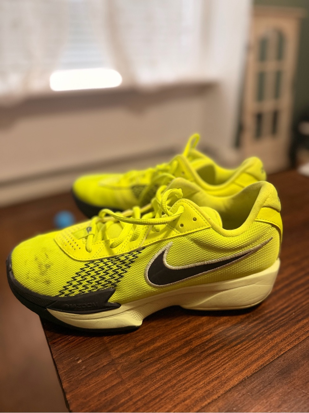 Nike Mens Neon Yellow Basketball Shoes